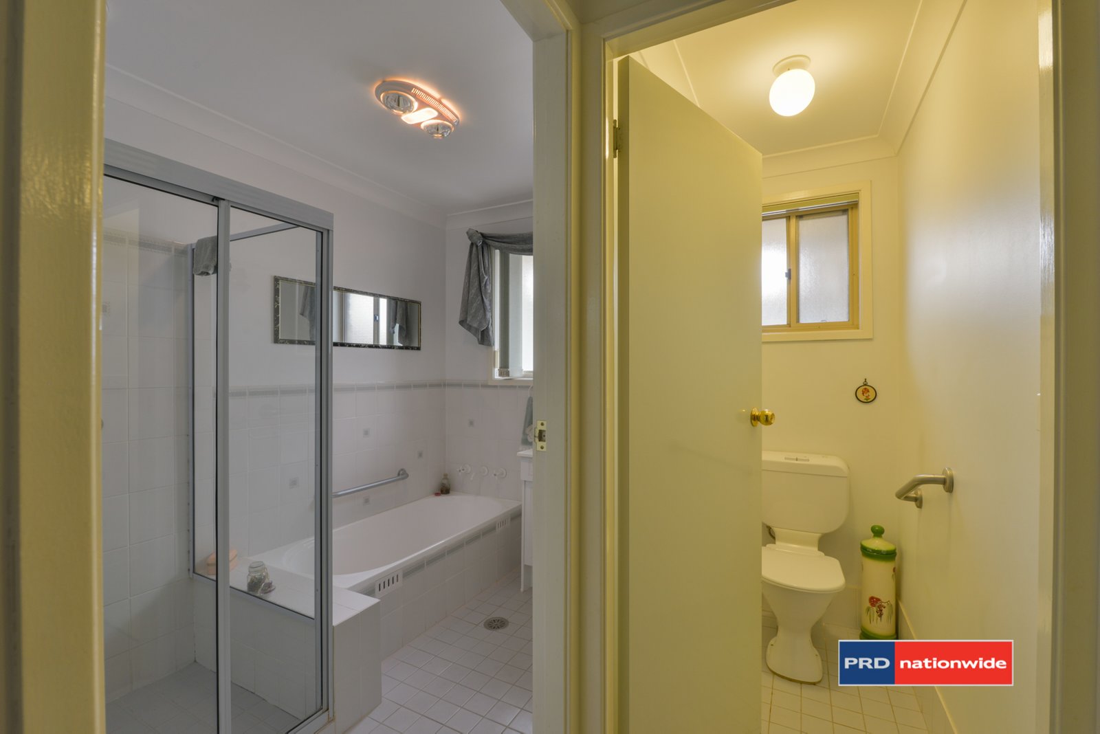 82 Glengarvin Drive TAMWORTH 5