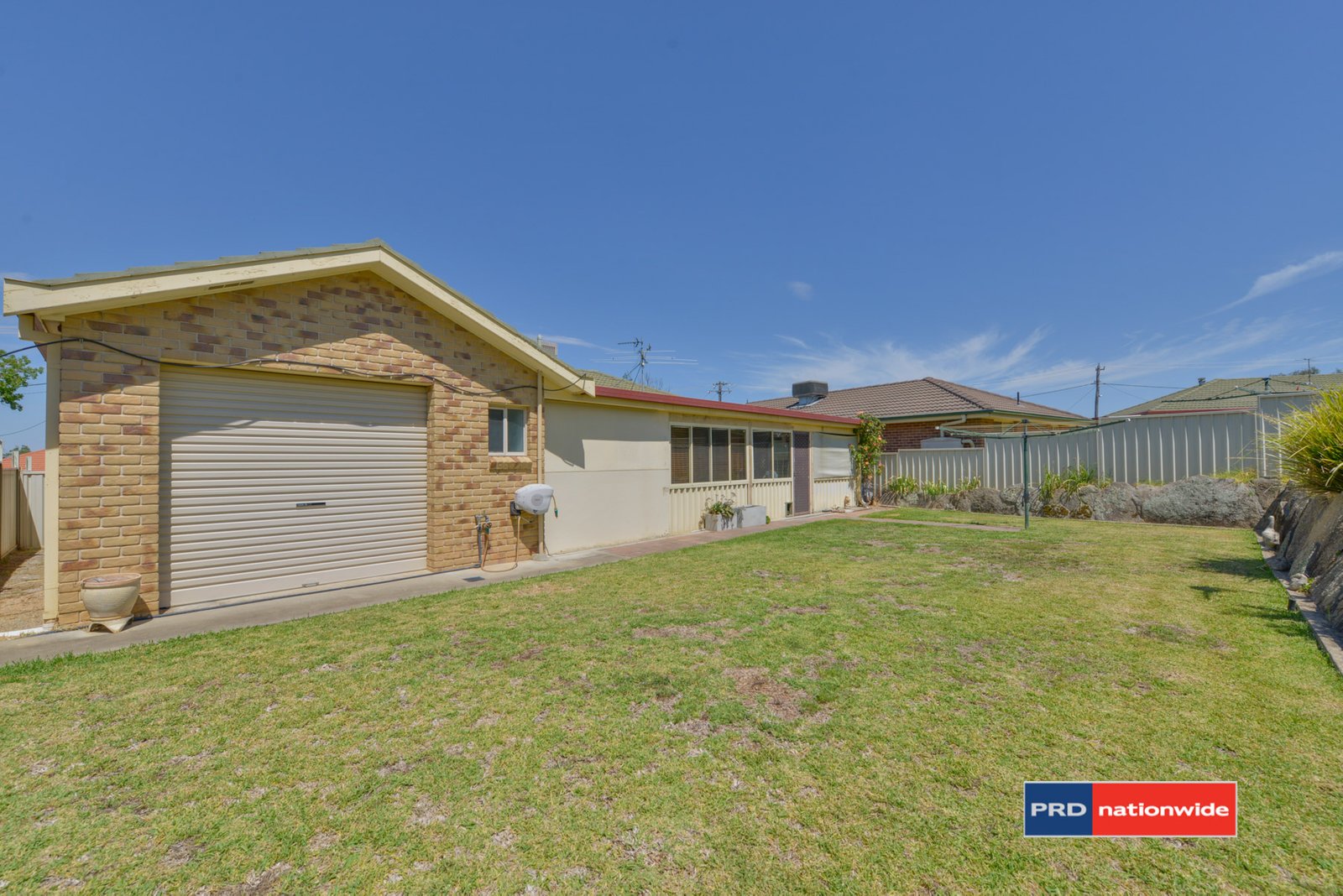 82 Glengarvin Drive TAMWORTH 10