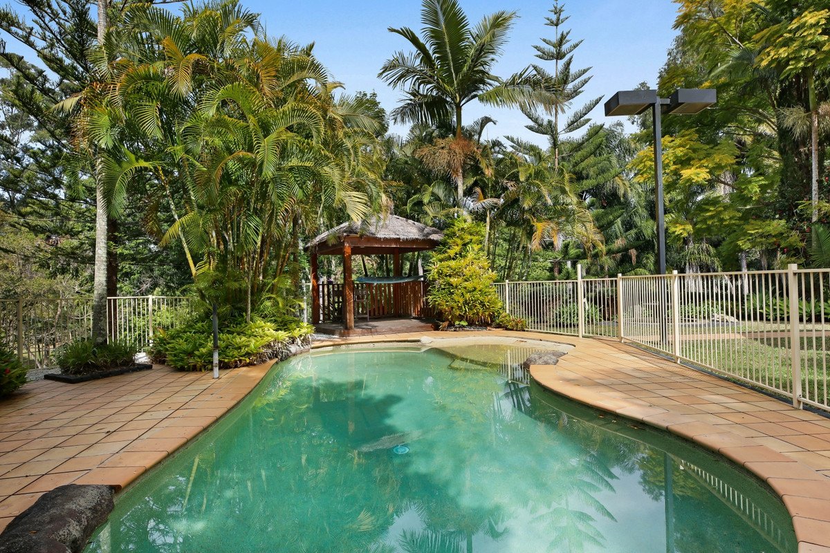 82 Glenmore Drive Bonogin 4