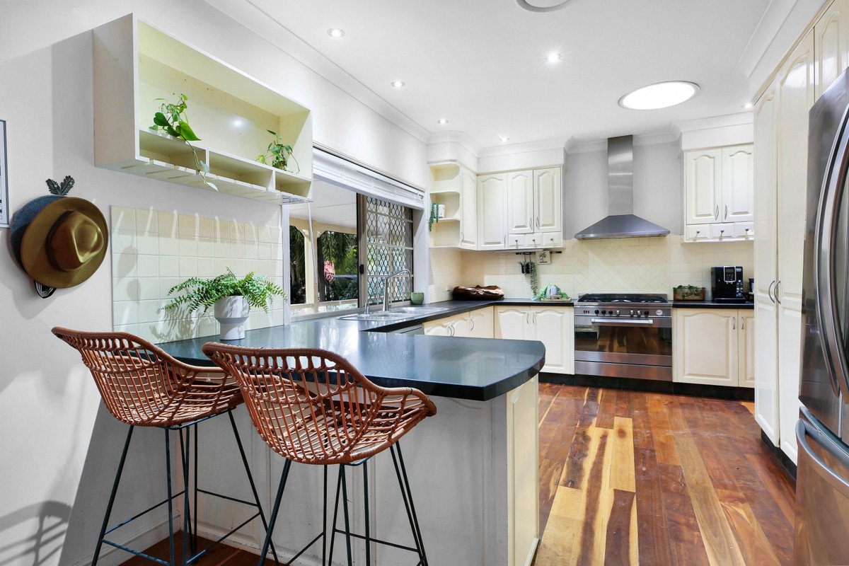 82 Glenmore Drive Bonogin 10