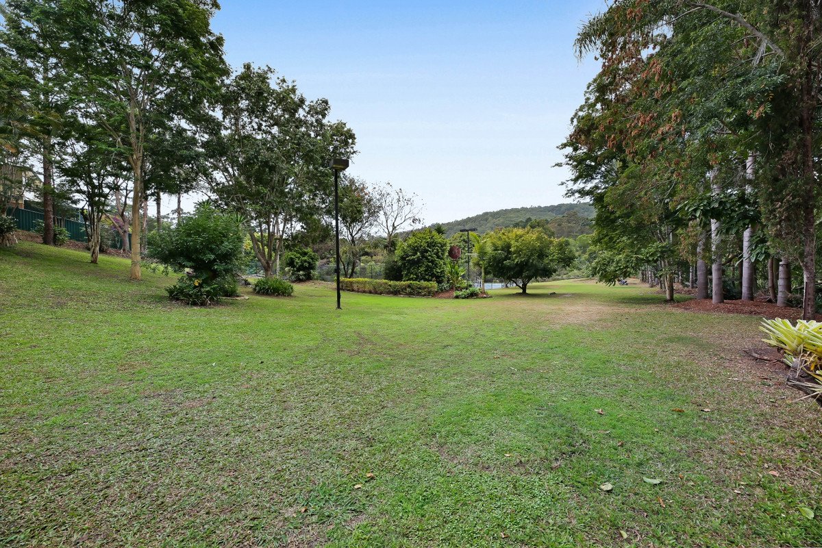 82 Glenmore Drive Bonogin 16