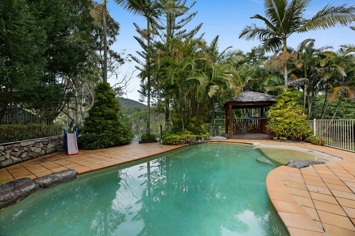 82 Glenmore Drive Bonogin 17