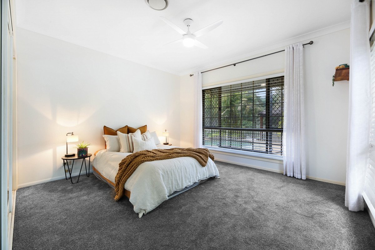 82 Glenmore Drive Bonogin 18