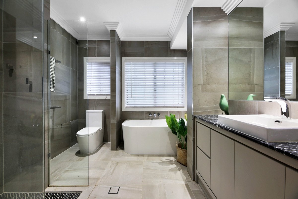 82 Glenmore Drive Bonogin 19