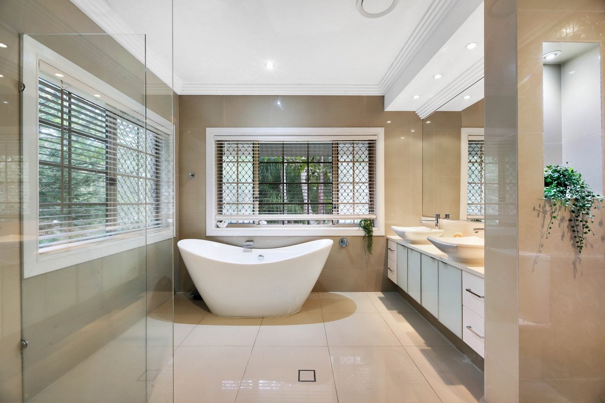 82 Glenmore Drive Bonogin 22