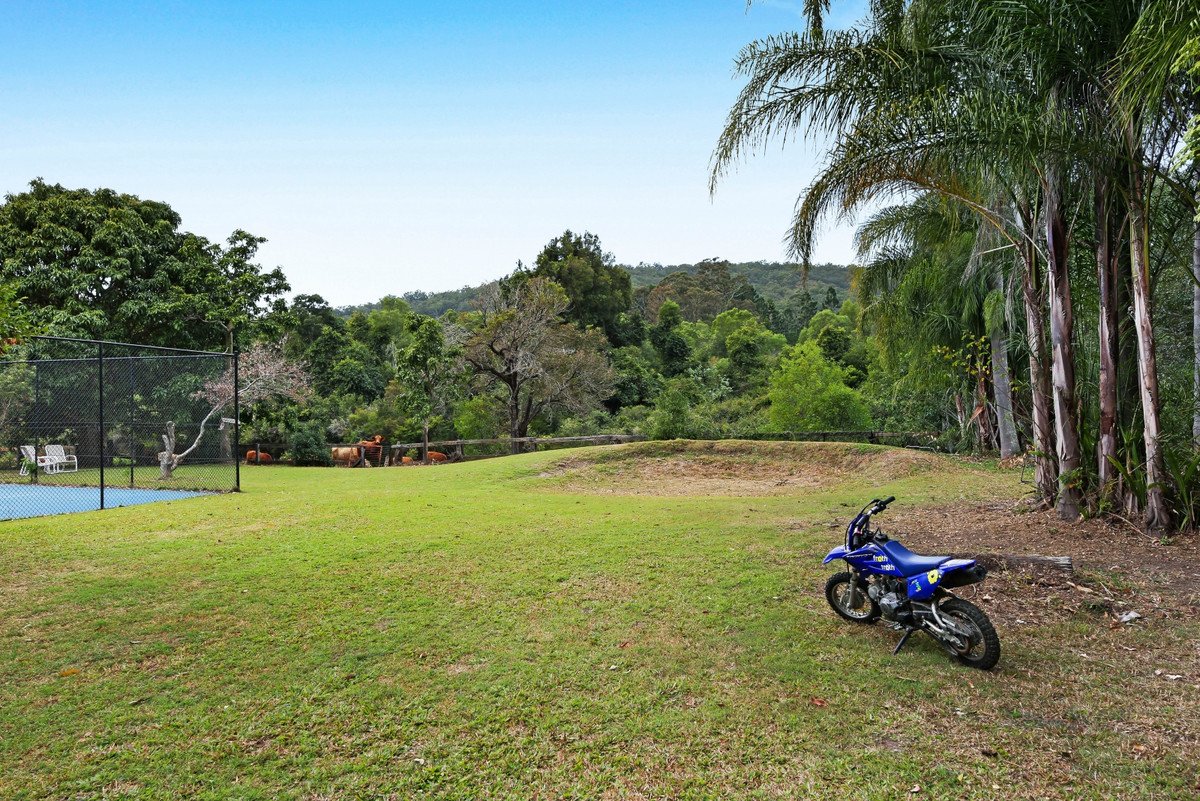 82 Glenmore Drive Bonogin 29