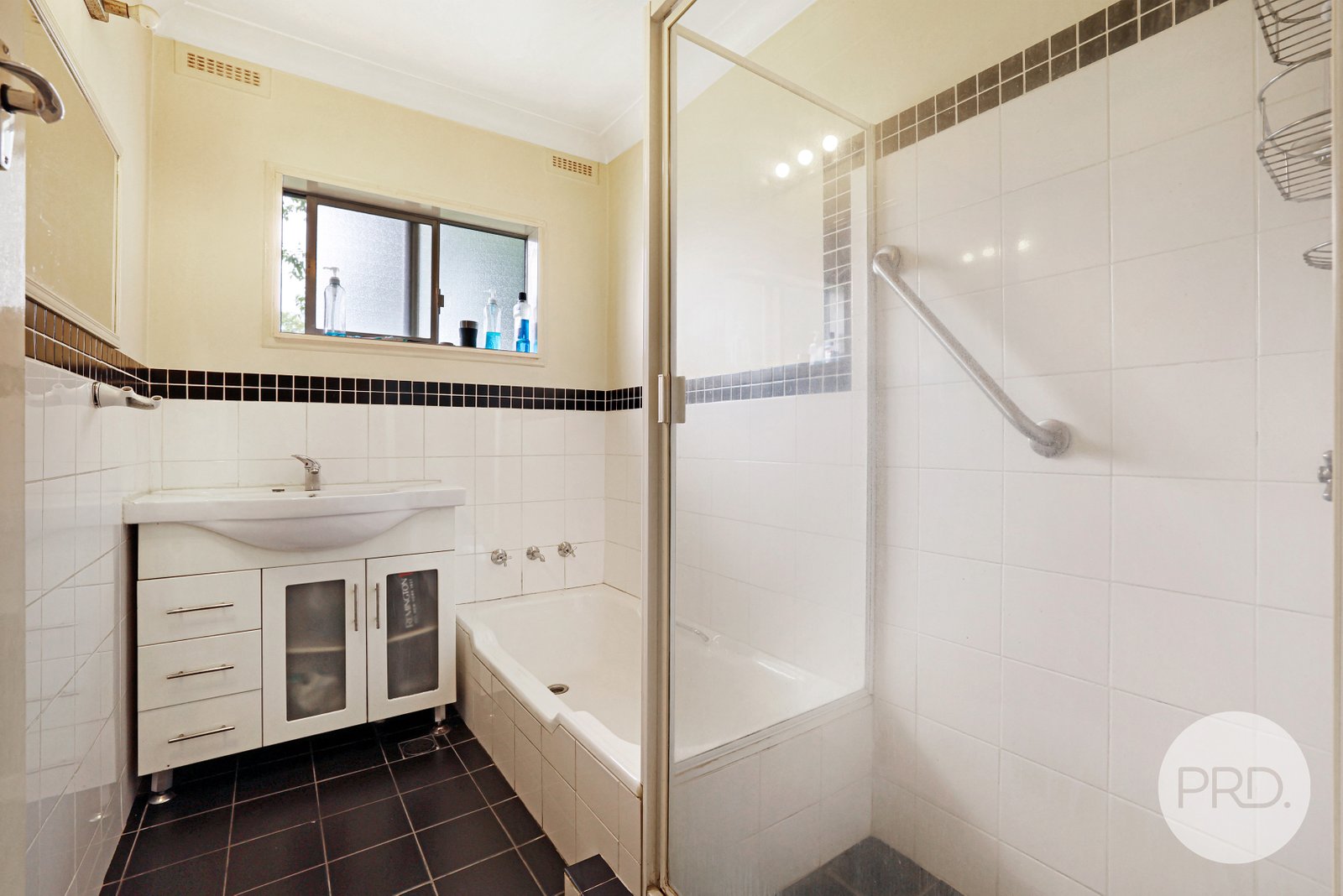 82 Gunnedah Road TAMWORTH 7