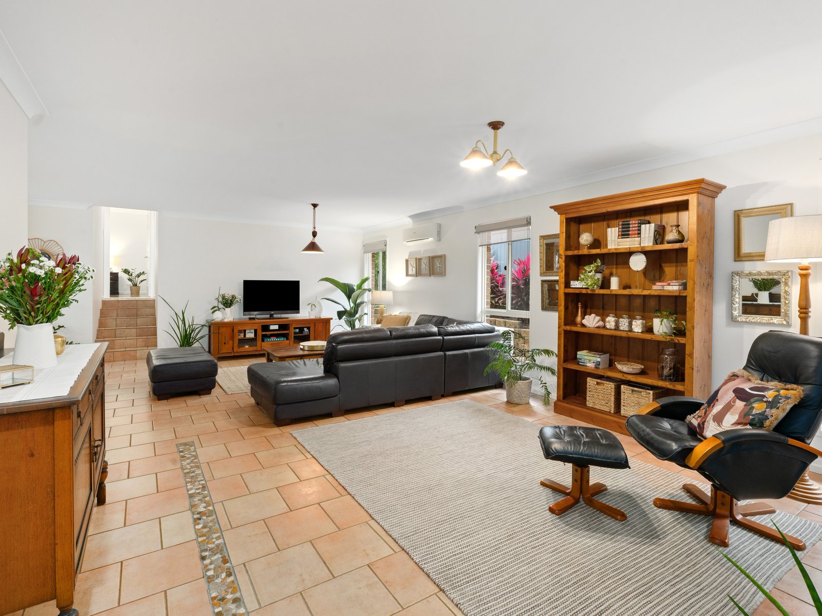 82 John Robb Way CUDGEN 2