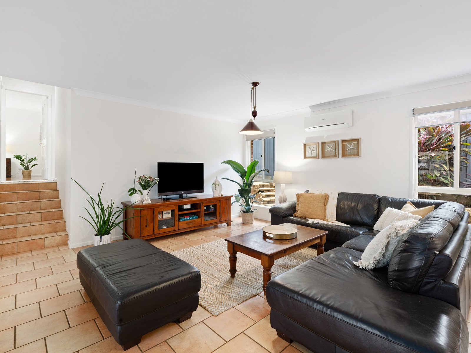 82 John Robb Way CUDGEN 4