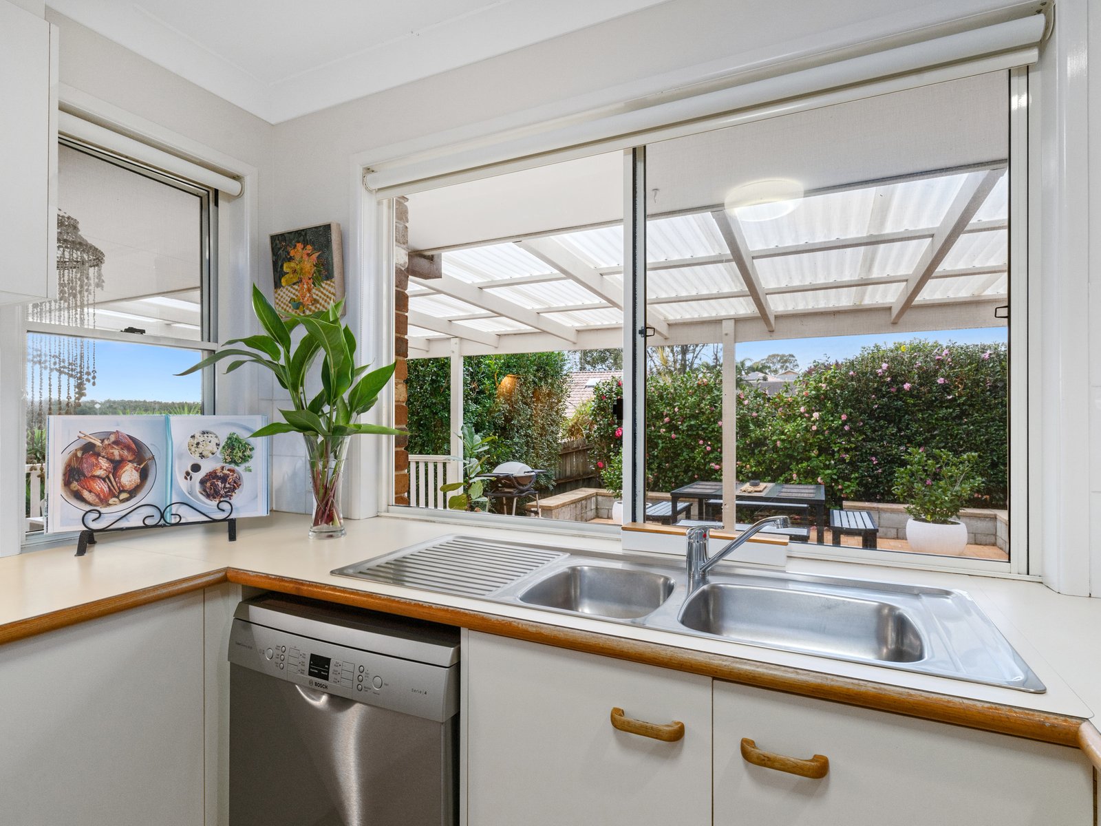 82 John Robb Way CUDGEN 10