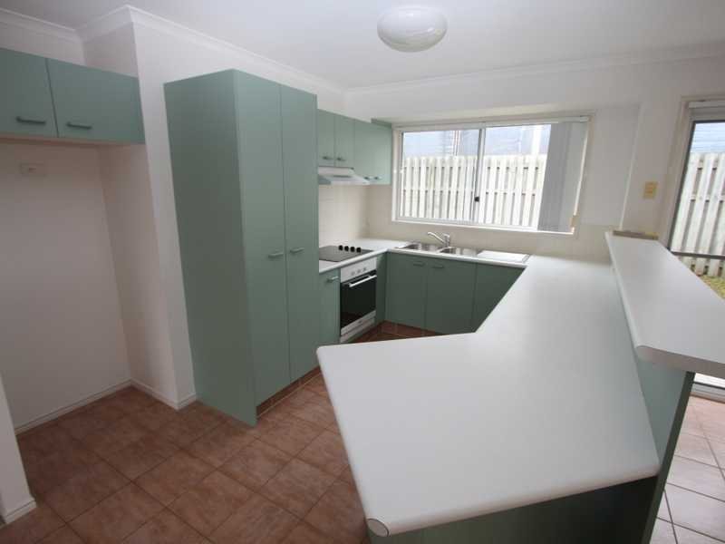 82 Kingarry Circuit MERRIMAC 5