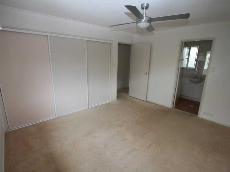 82 Kingarry Circuit MERRIMAC 6