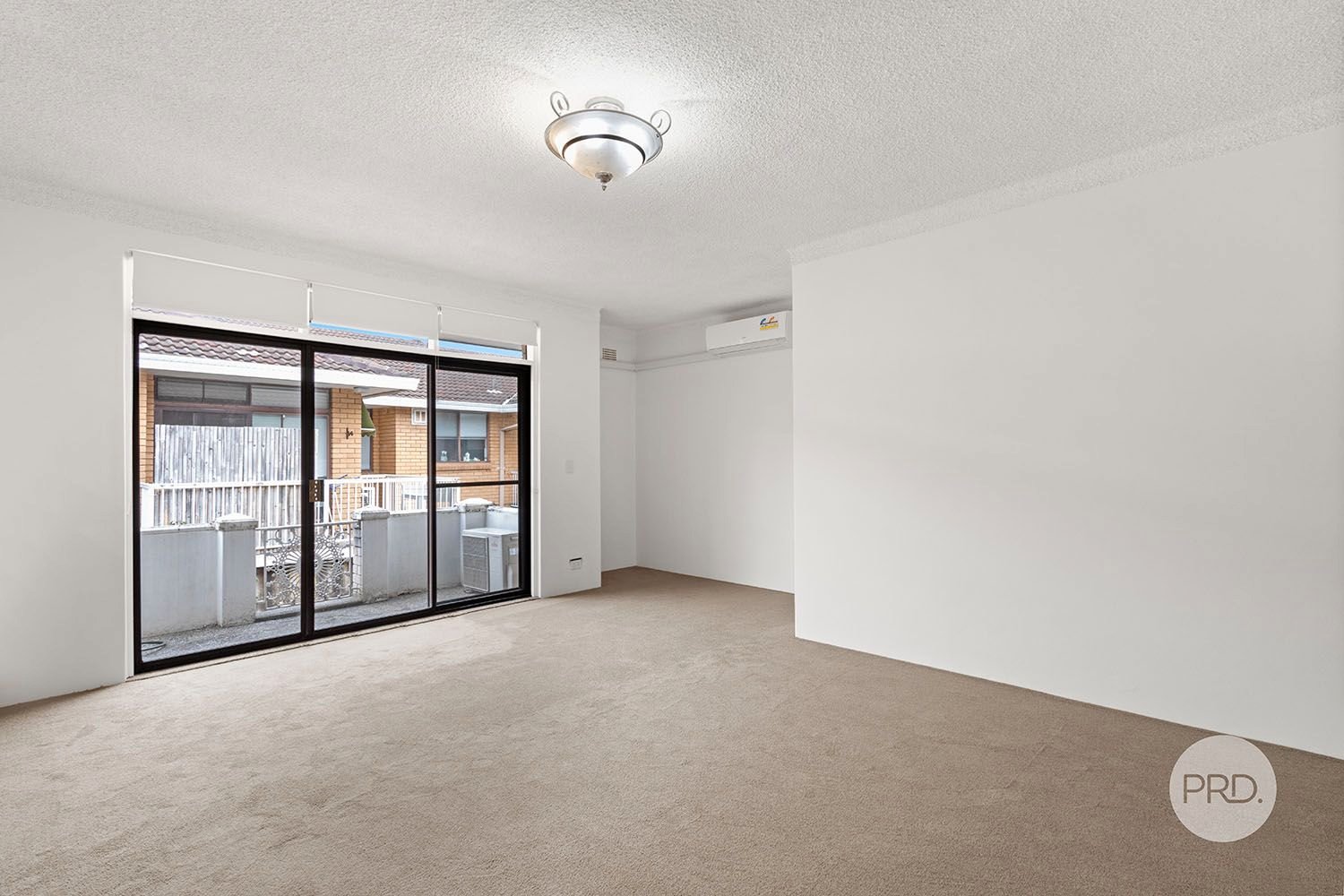 8/2 Letitia Street OATLEY 1