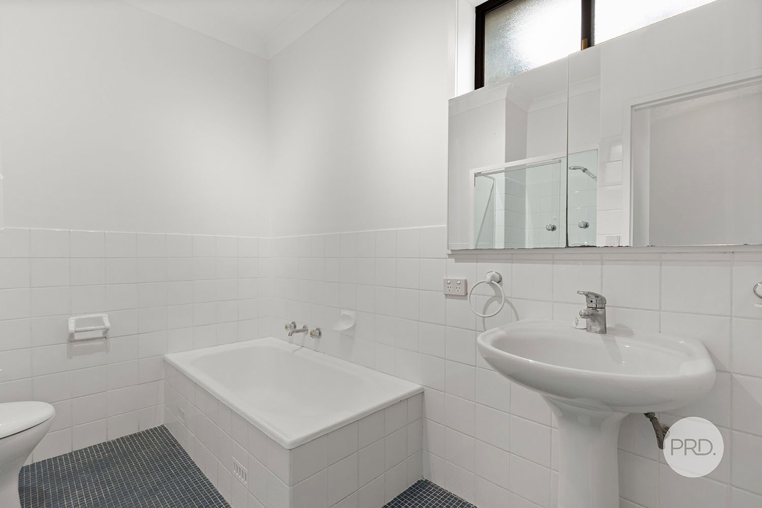 8/2 Letitia Street OATLEY 4