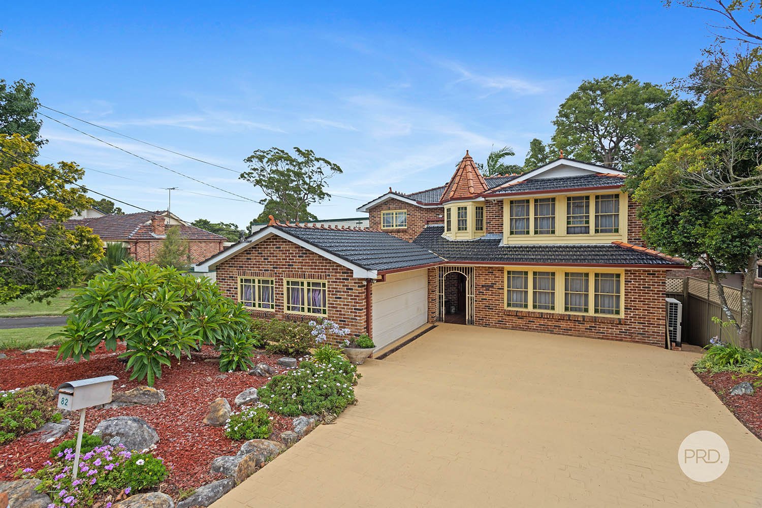 82 Lugarno Parade LUGARNO 2