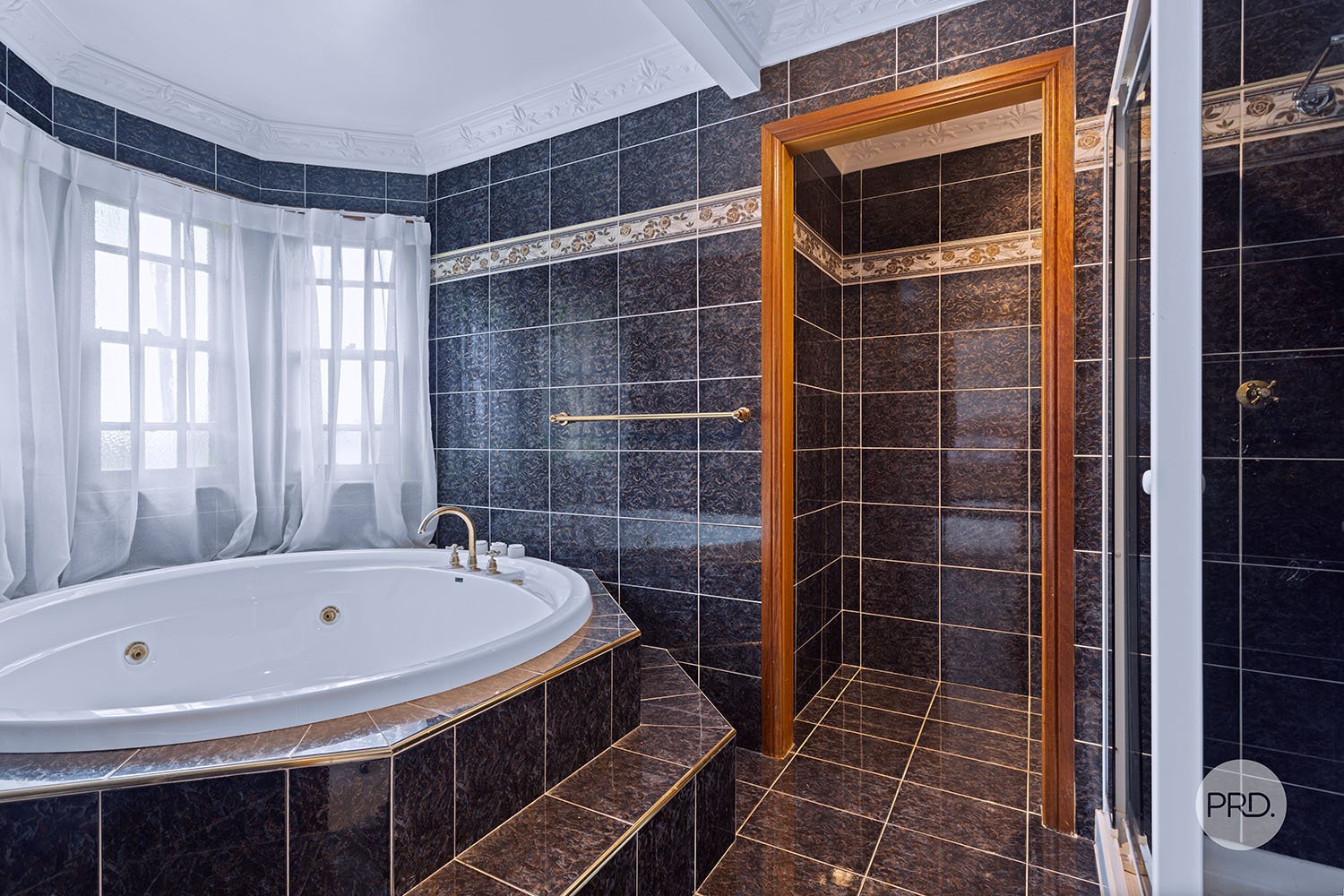 82 Lugarno Parade LUGARNO 9