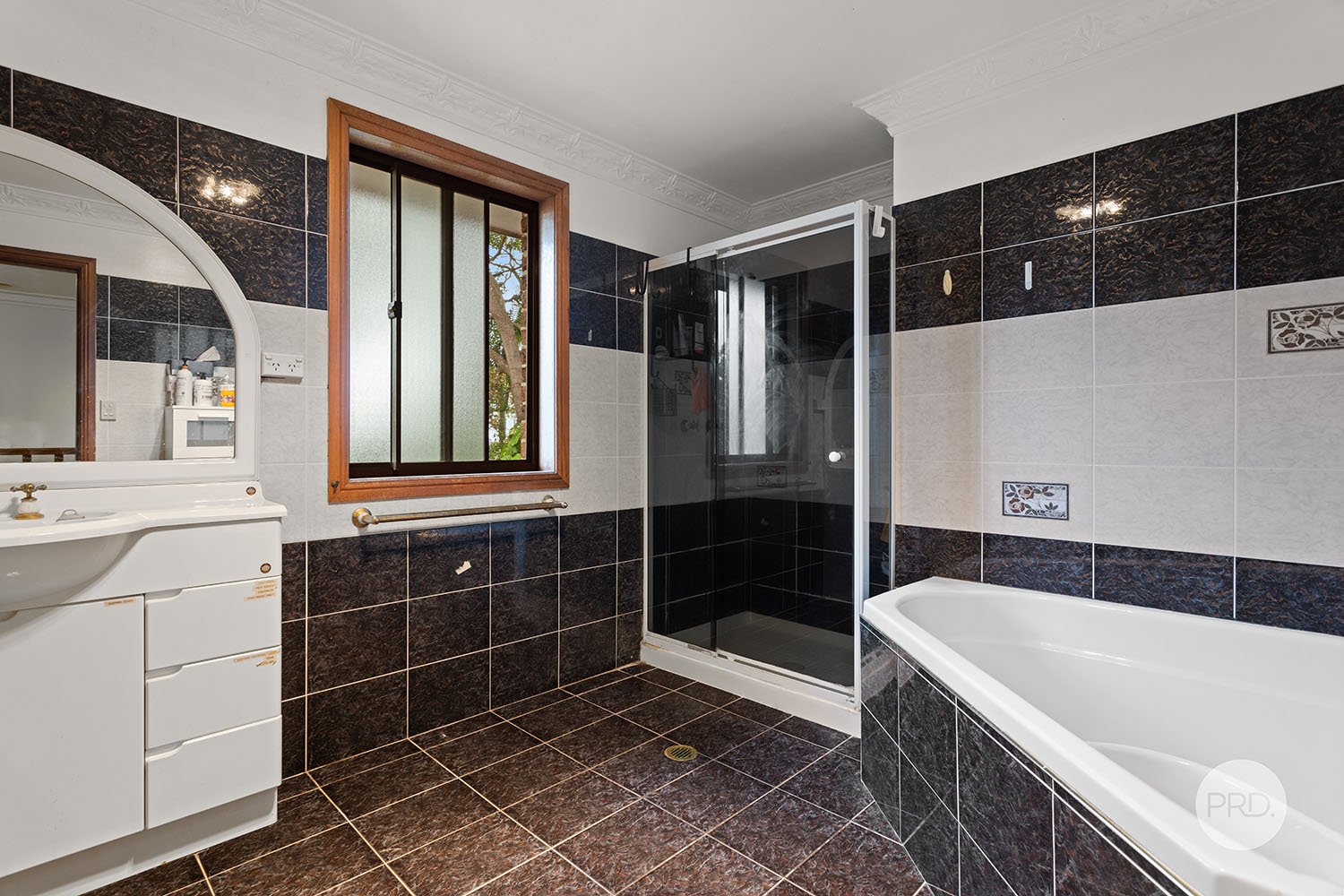 82 Lugarno Parade LUGARNO 11