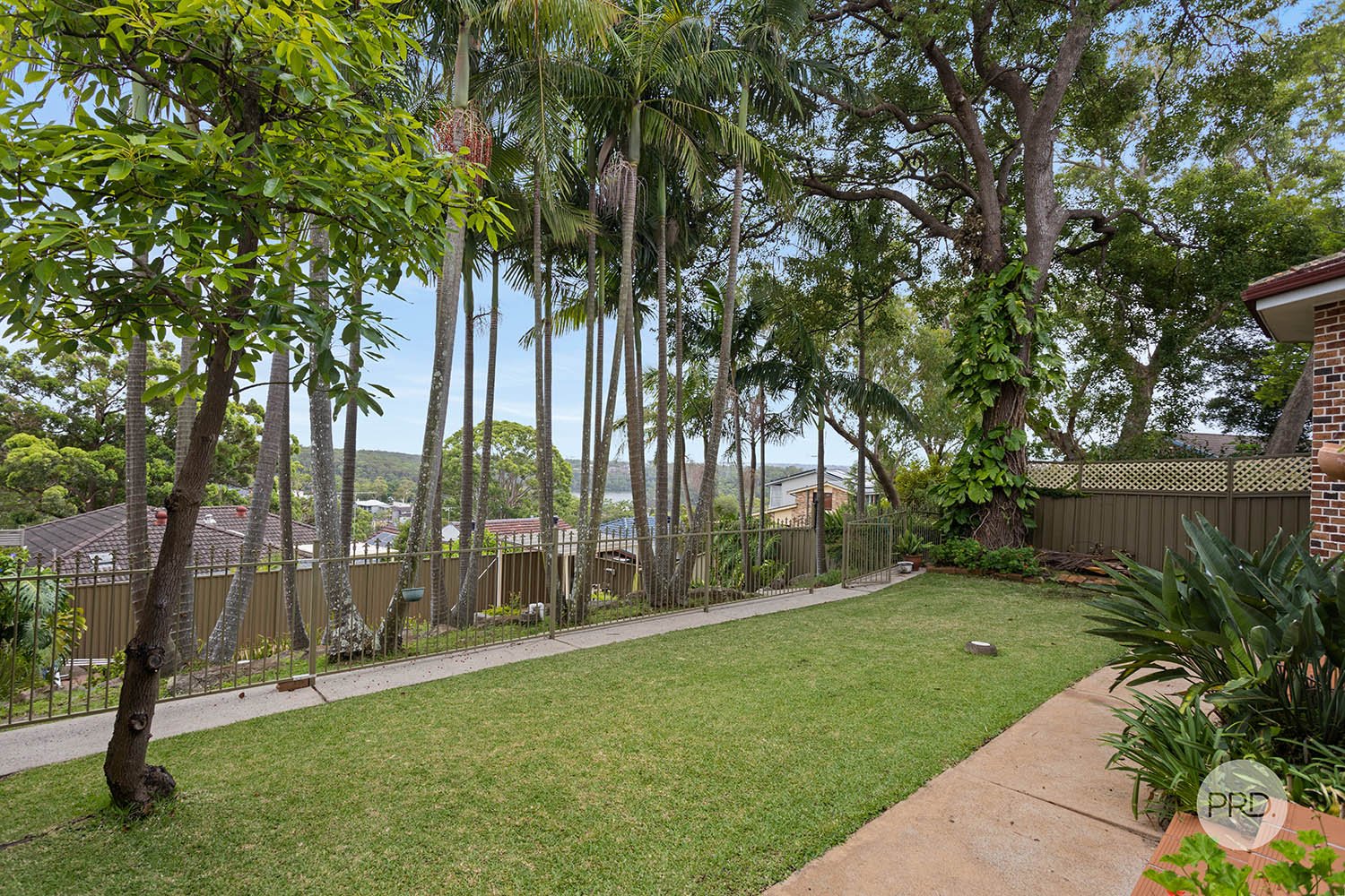 82 Lugarno Parade LUGARNO 12