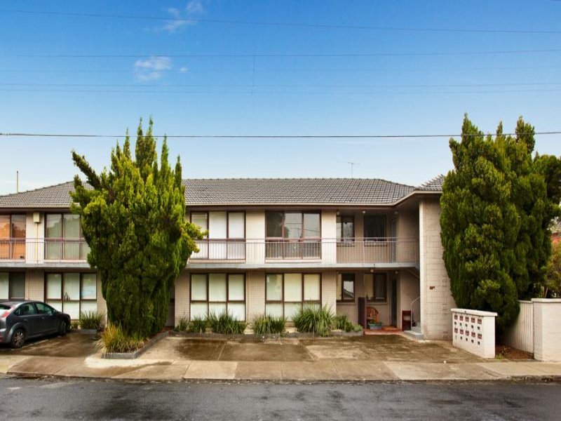 Gallery: 8/2 Marriott Street