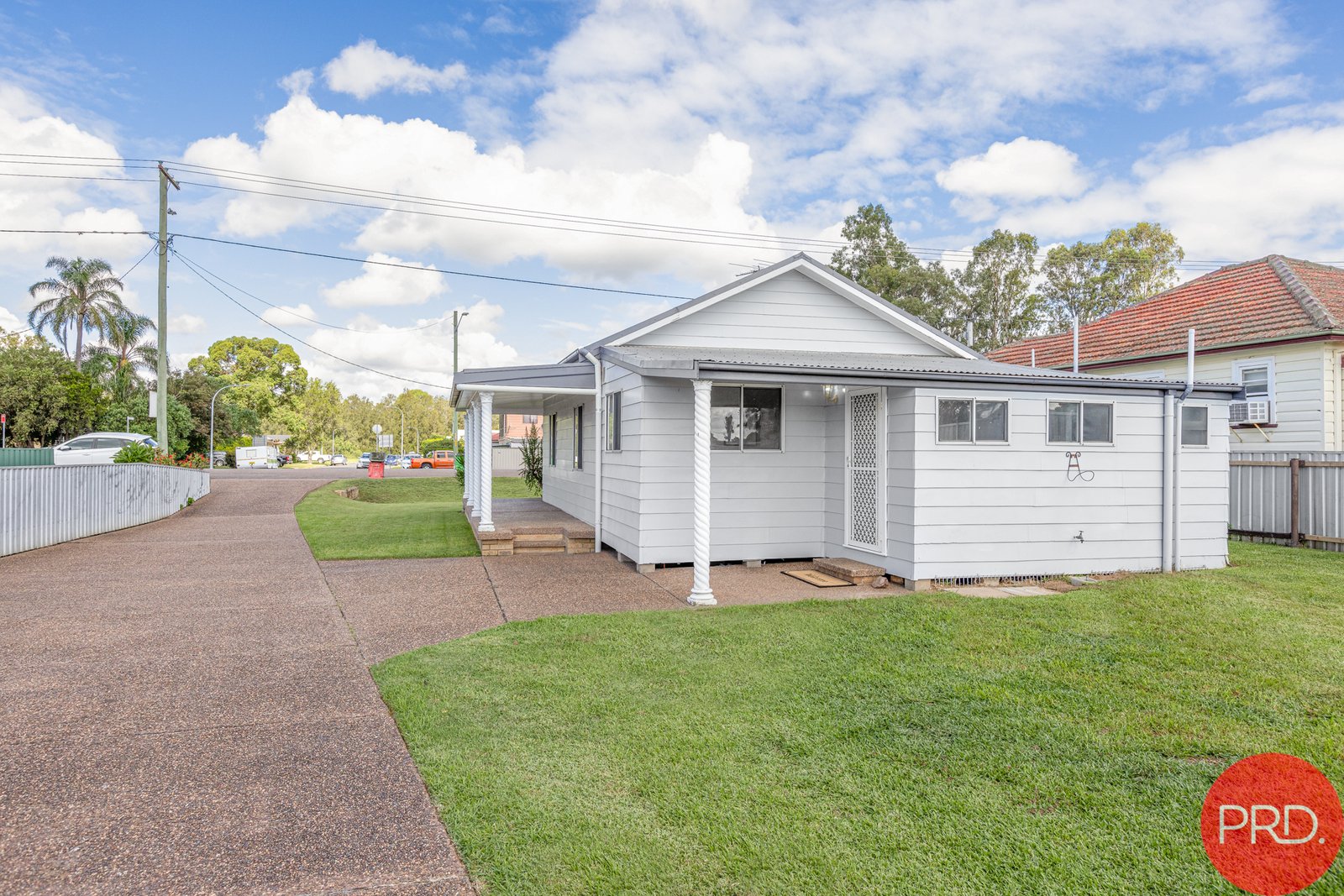 82 New England Highway LOCHINVAR 13