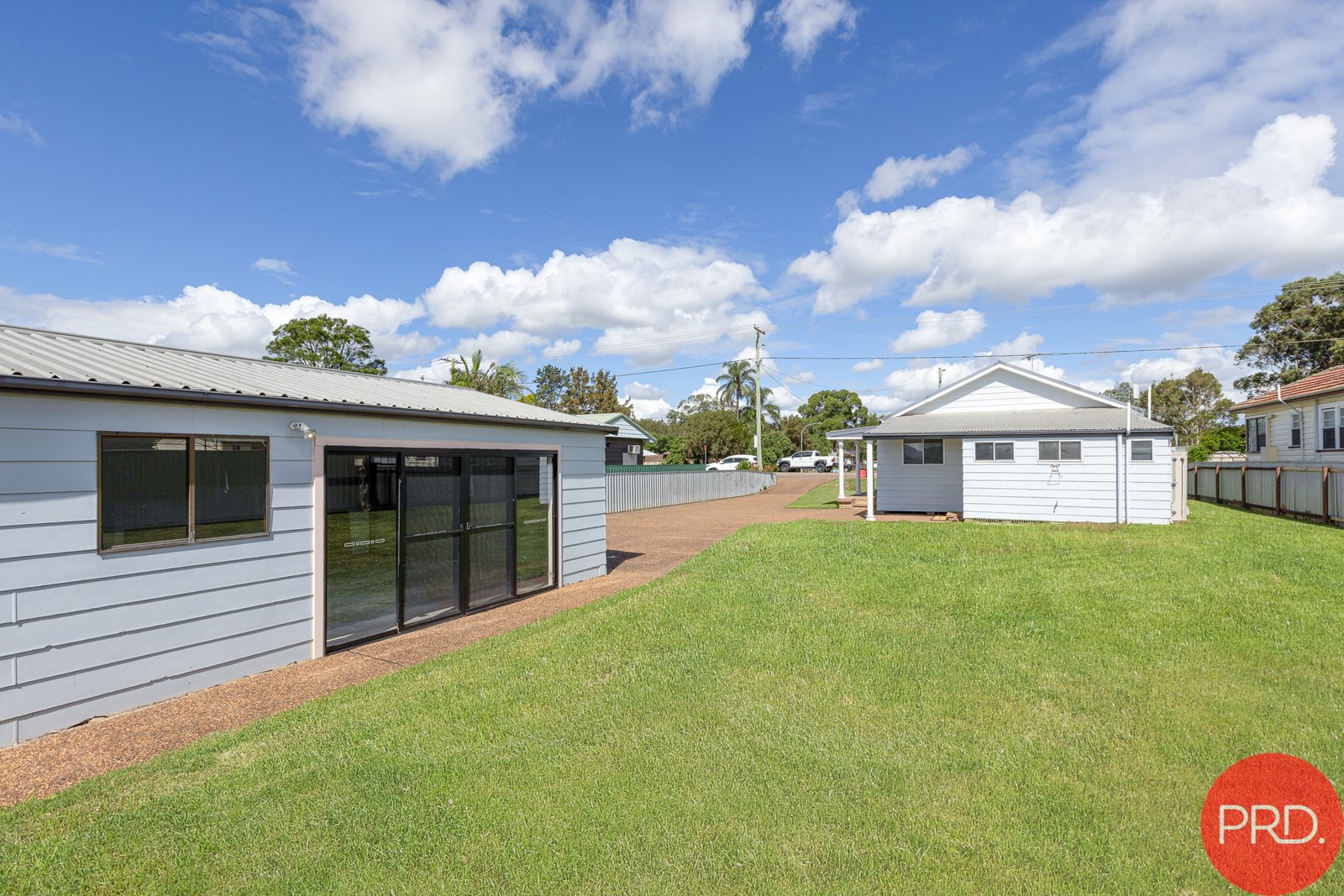 82 New England Highway LOCHINVAR 21