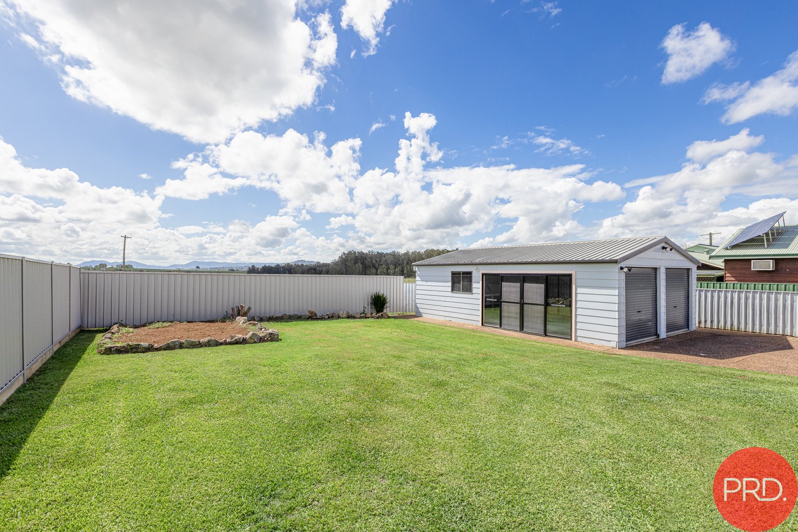 82 New England Highway LOCHINVAR 25