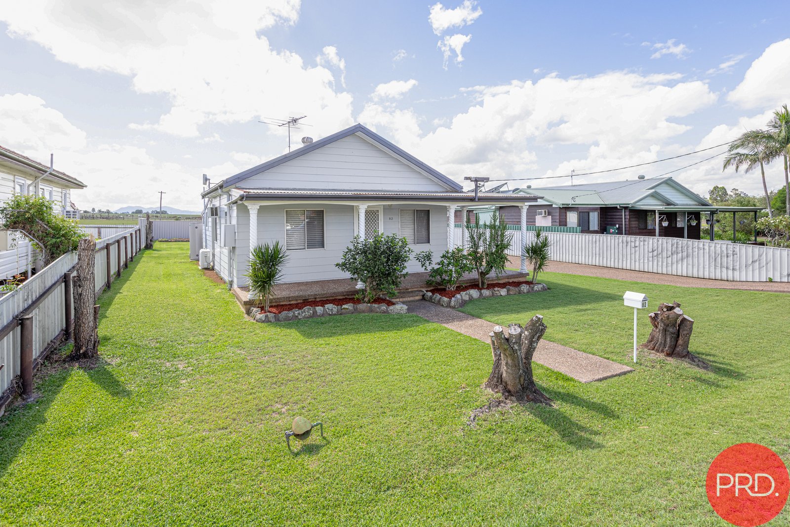 82 New England Highway LOCHINVAR 27