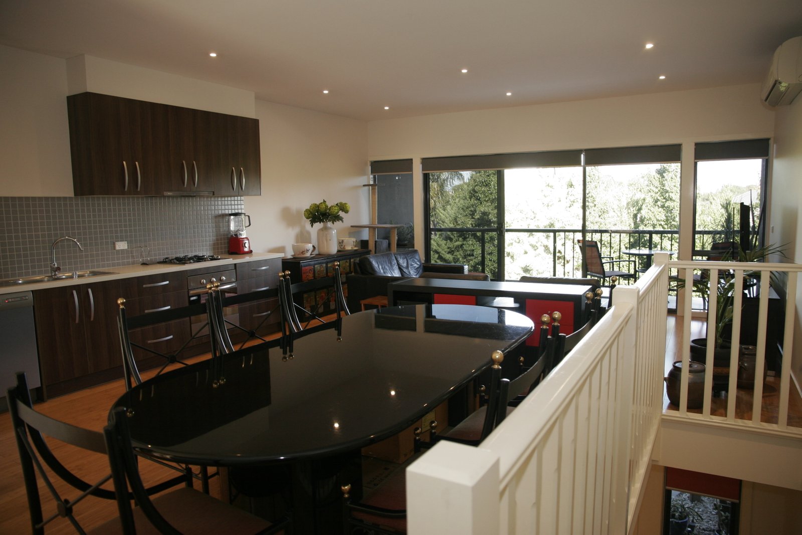 Gallery: 8/2 Newton Street