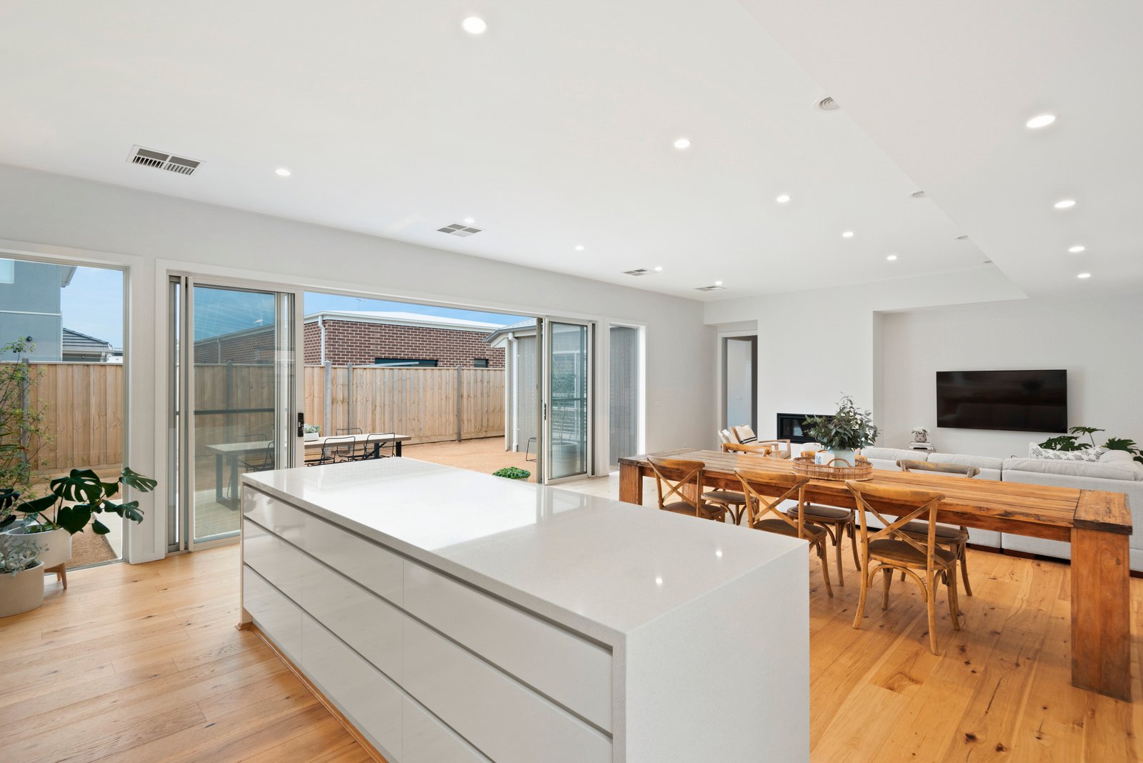 Real Estate and Property in 82 Point Boulevard, Point Lonsdale, VIC