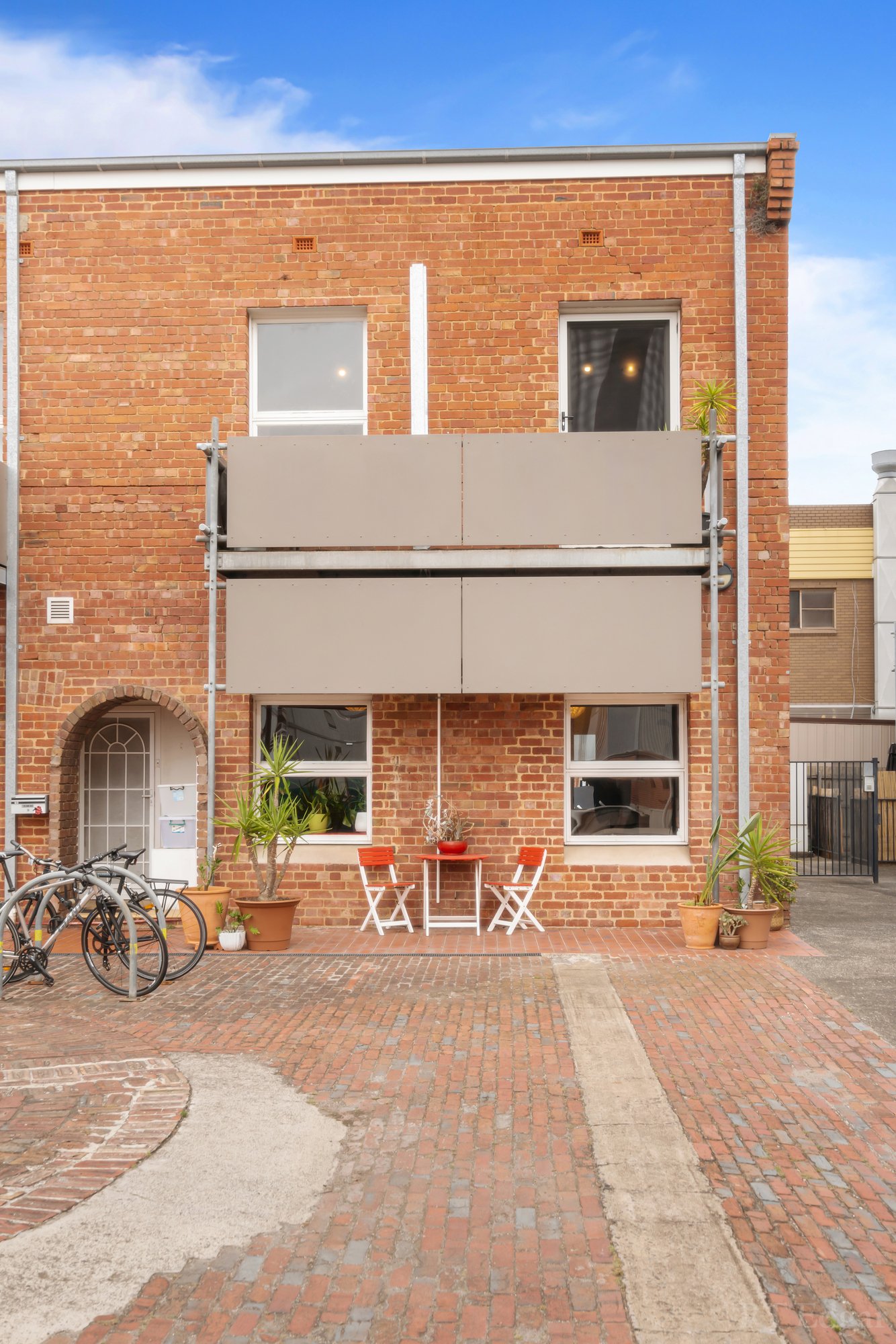 Real Estate and Property in 8/2 Pottery Court, Brunswick, VIC