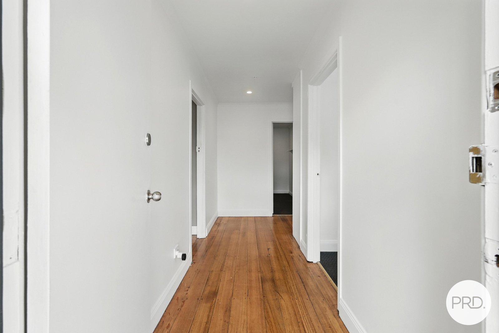 82 Renfrew Circle GOODWOOD 11