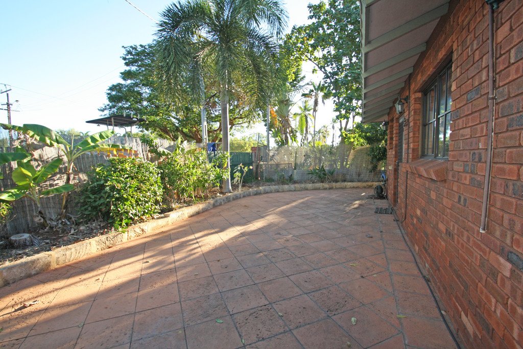 8/2 Robert Street BROOME 1