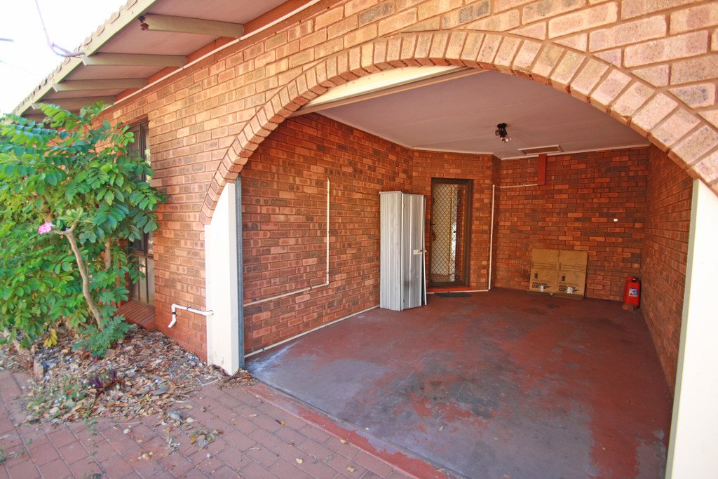 8/2 Robert Street BROOME 2