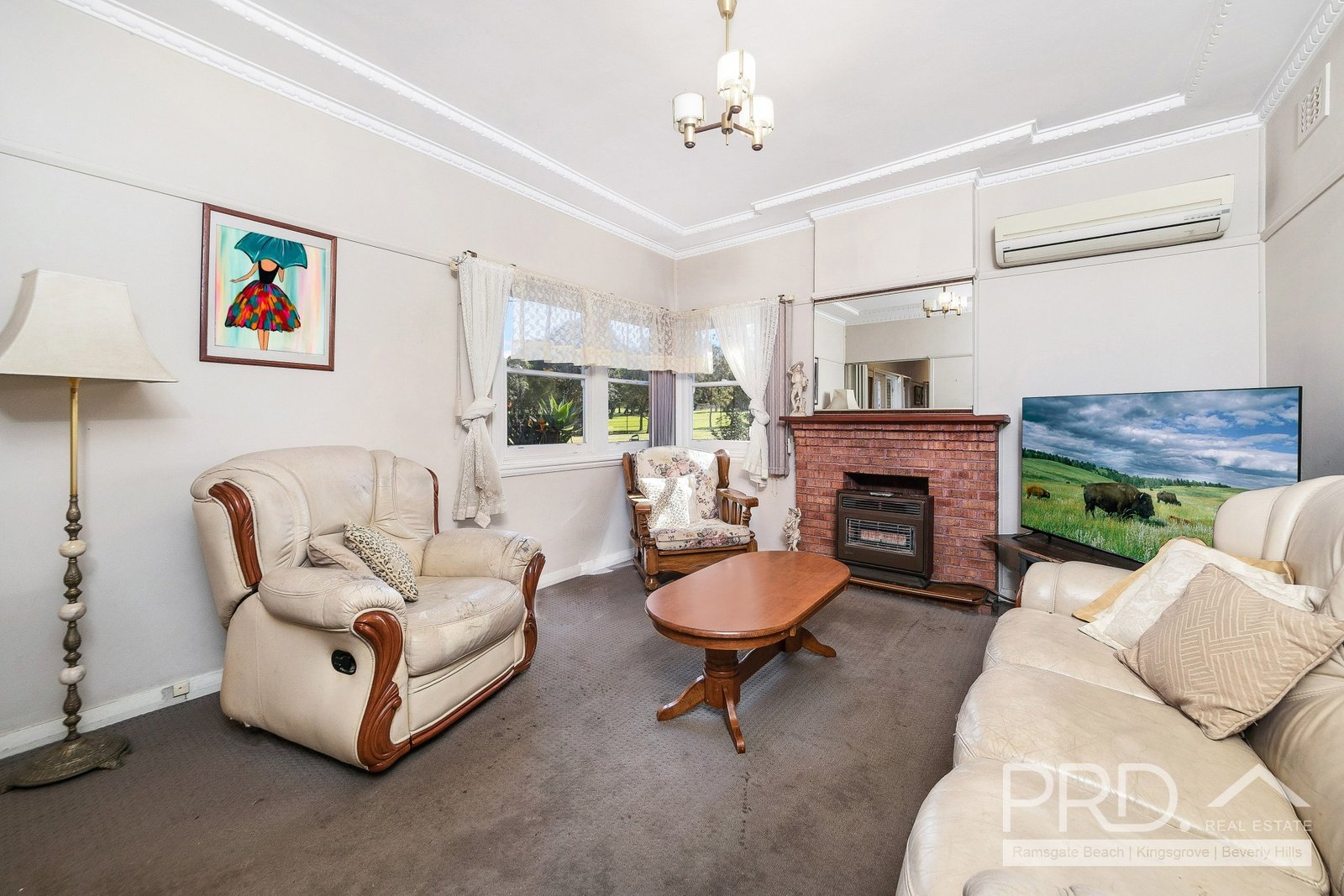 82 Rosebank Avenue KINGSGROVE 4