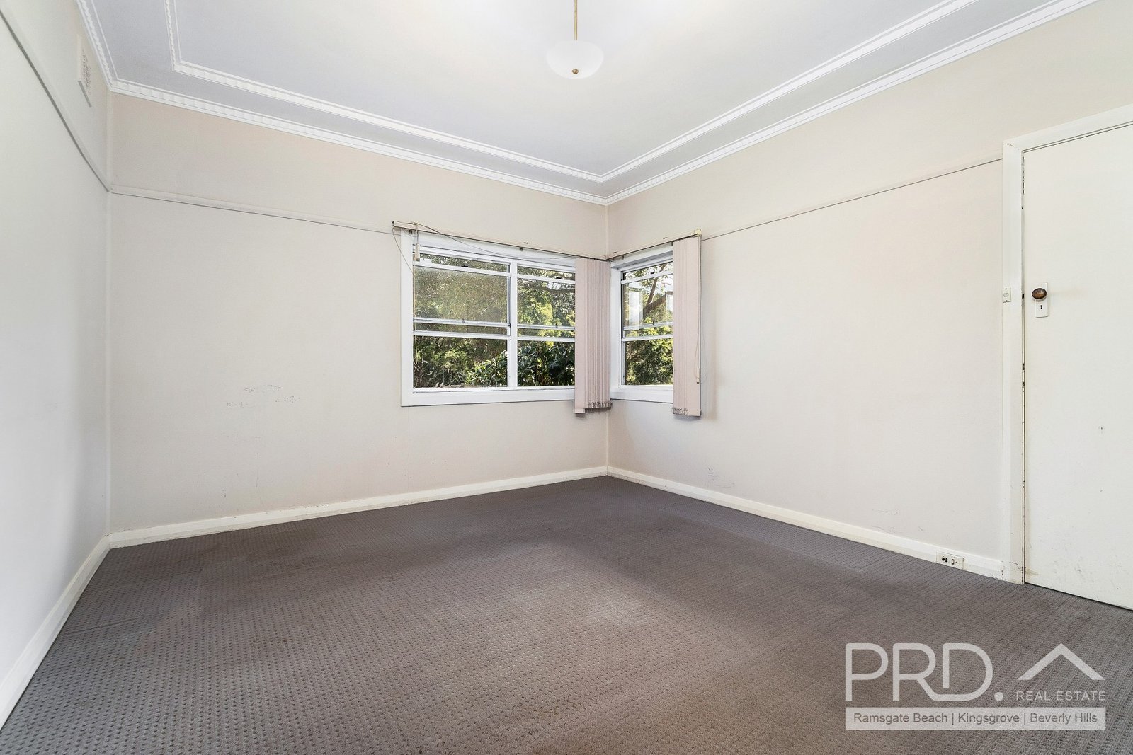 82 Rosebank Avenue KINGSGROVE 6