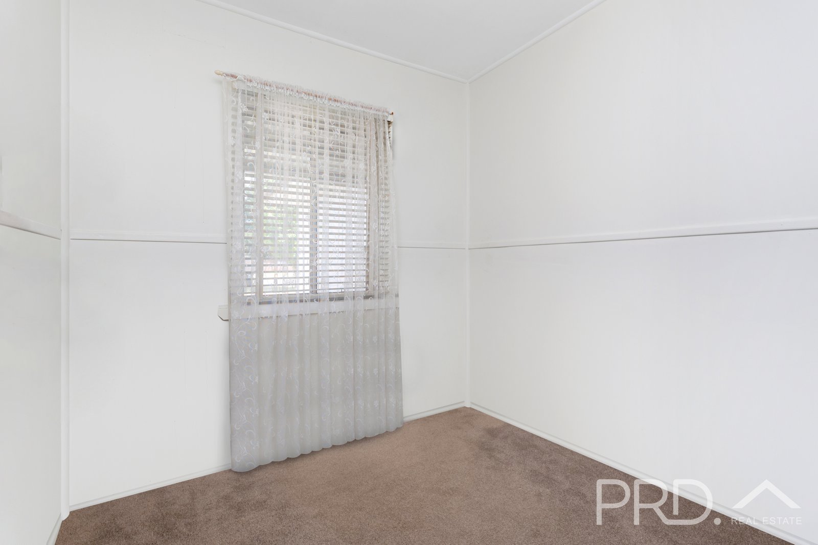 82 Russell Street TUMUT 7