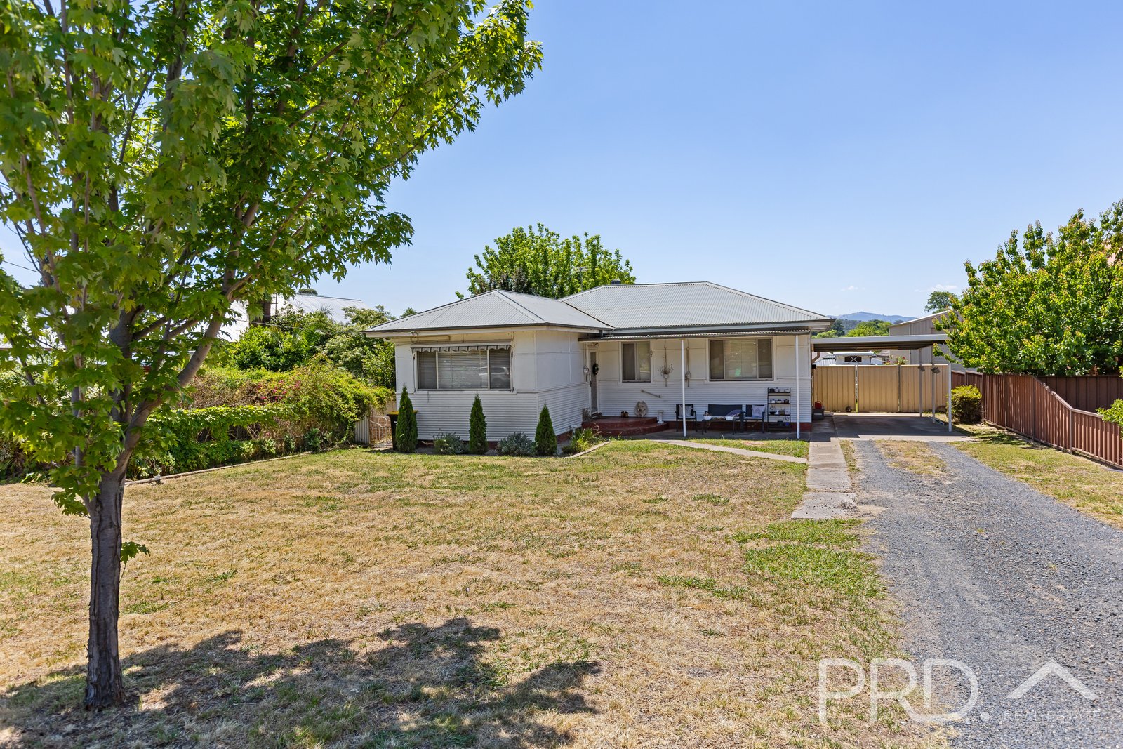 82 Russell Street TUMUT 10