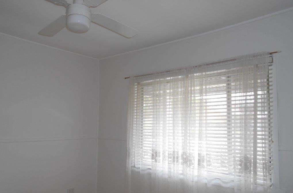 82 Russell Street TUMUT 9