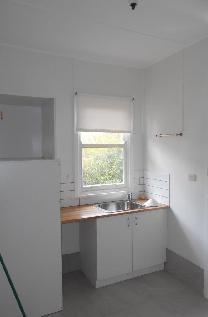 82 Russell Street TUMUT 13