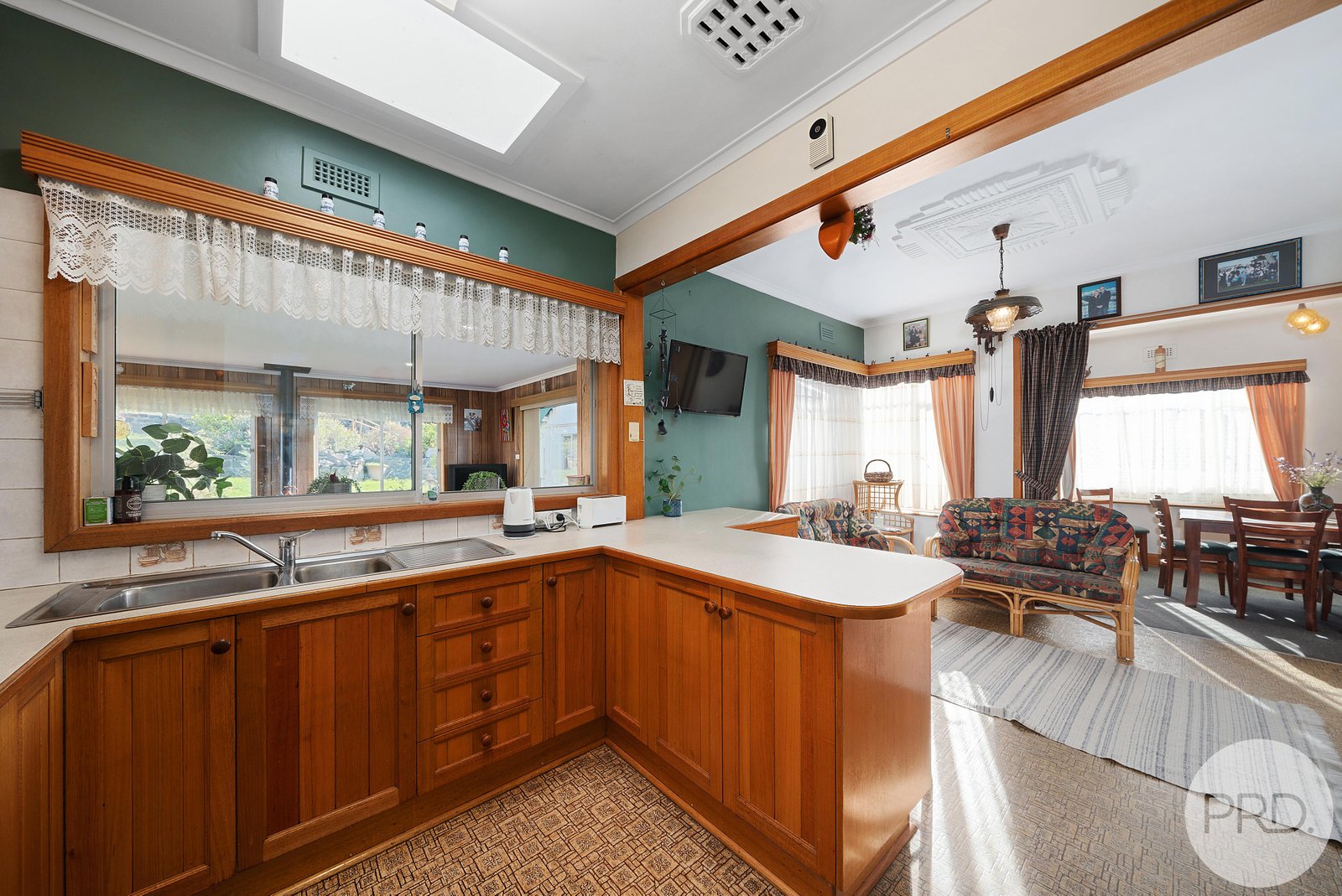 82 Springfield Avenue WEST MOONAH 4