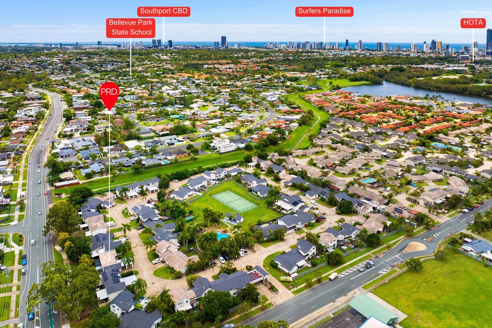 8/2 St Kevins Avenue BENOWA 16