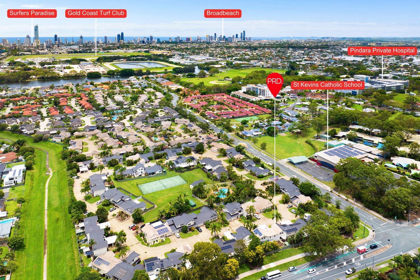 8/2 St Kevins Avenue BENOWA 17