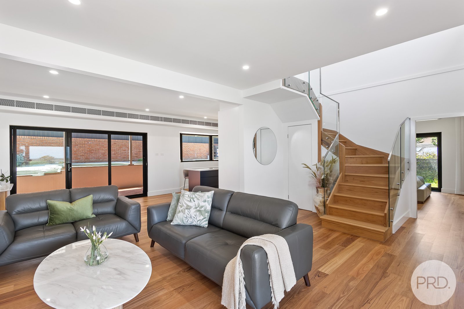 82 The Peninsula  CORLETTE 5