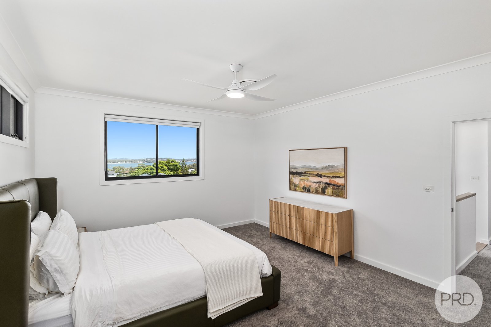 82 The Peninsula  CORLETTE 13