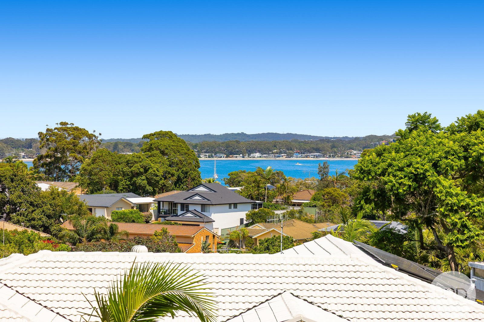 82 The Peninsula  CORLETTE 27