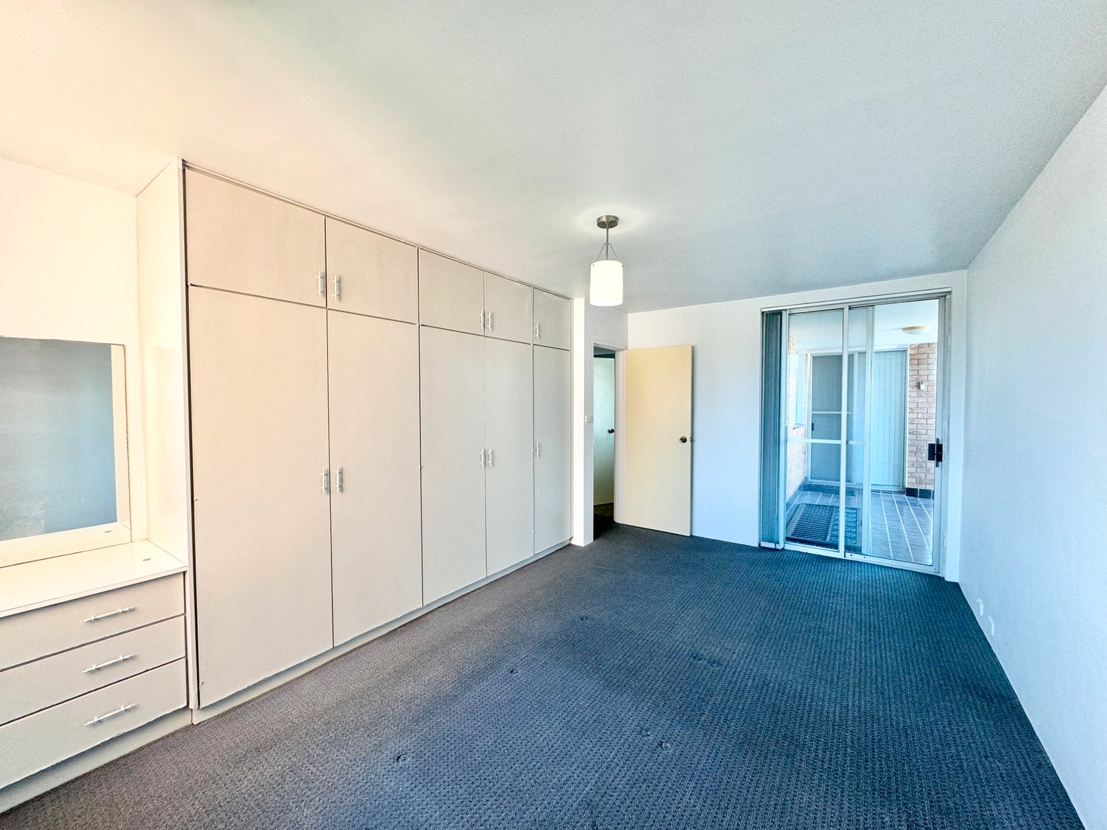 8/2 Thurlow Avenue NELSON BAY 6