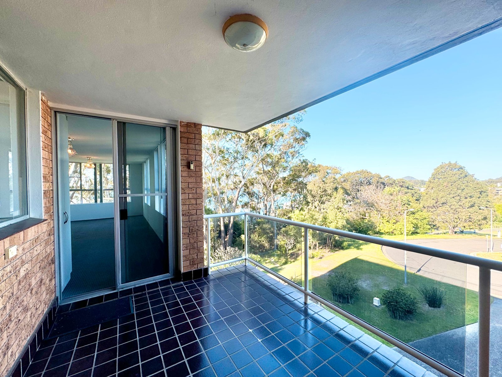 8/2 Thurlow Avenue NELSON BAY 14