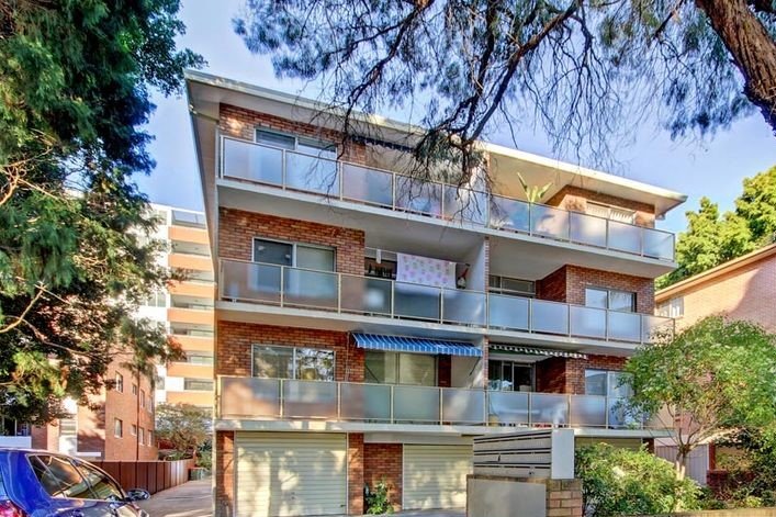 8/20-22 Paine Street KOGARAH 1