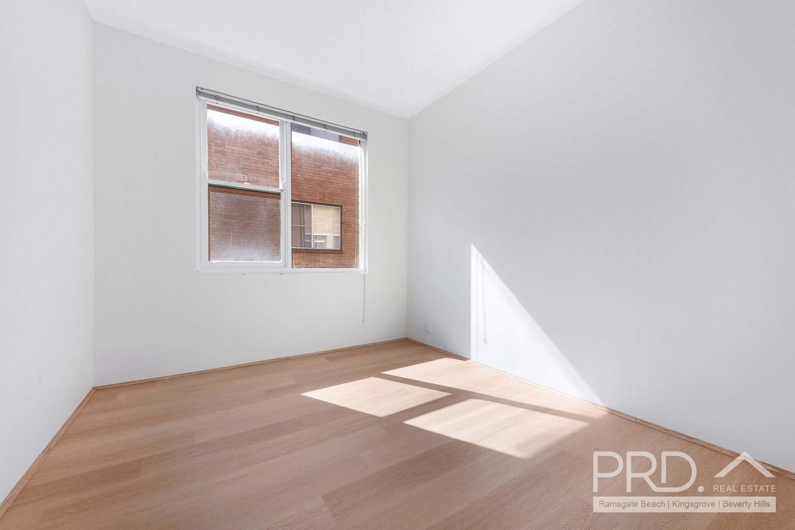 8/20-22 Queens Road BRIGHTON-LE-SANDS 5