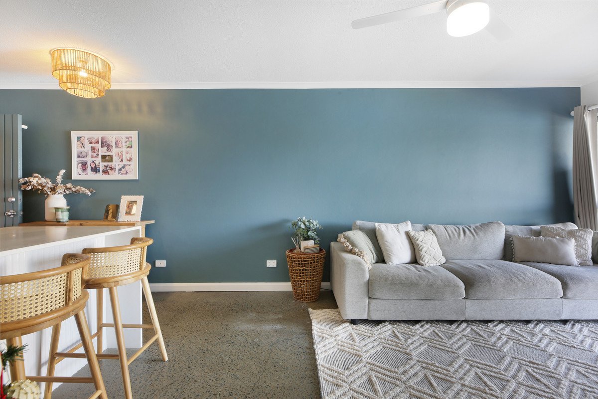 8/20-24 Barbet Place Burleigh Waters 4